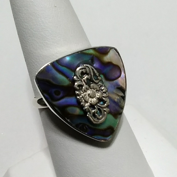 3/$50๐ Abalone Ring - Picture 2 of 7